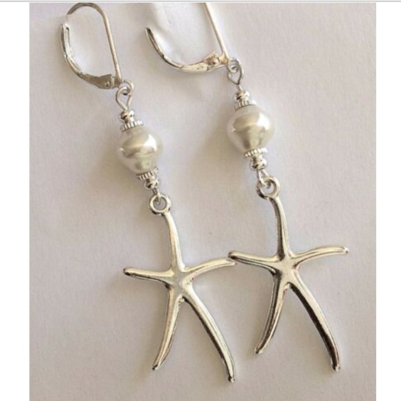 Silver White Pearl Starfish Earrings Sea Life Island Beach Nautical - Picture 1 of 8
